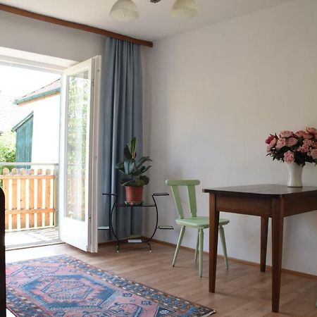 Vintage-Ferienwohnung Fuer 2 Schorfling Bagian luar foto