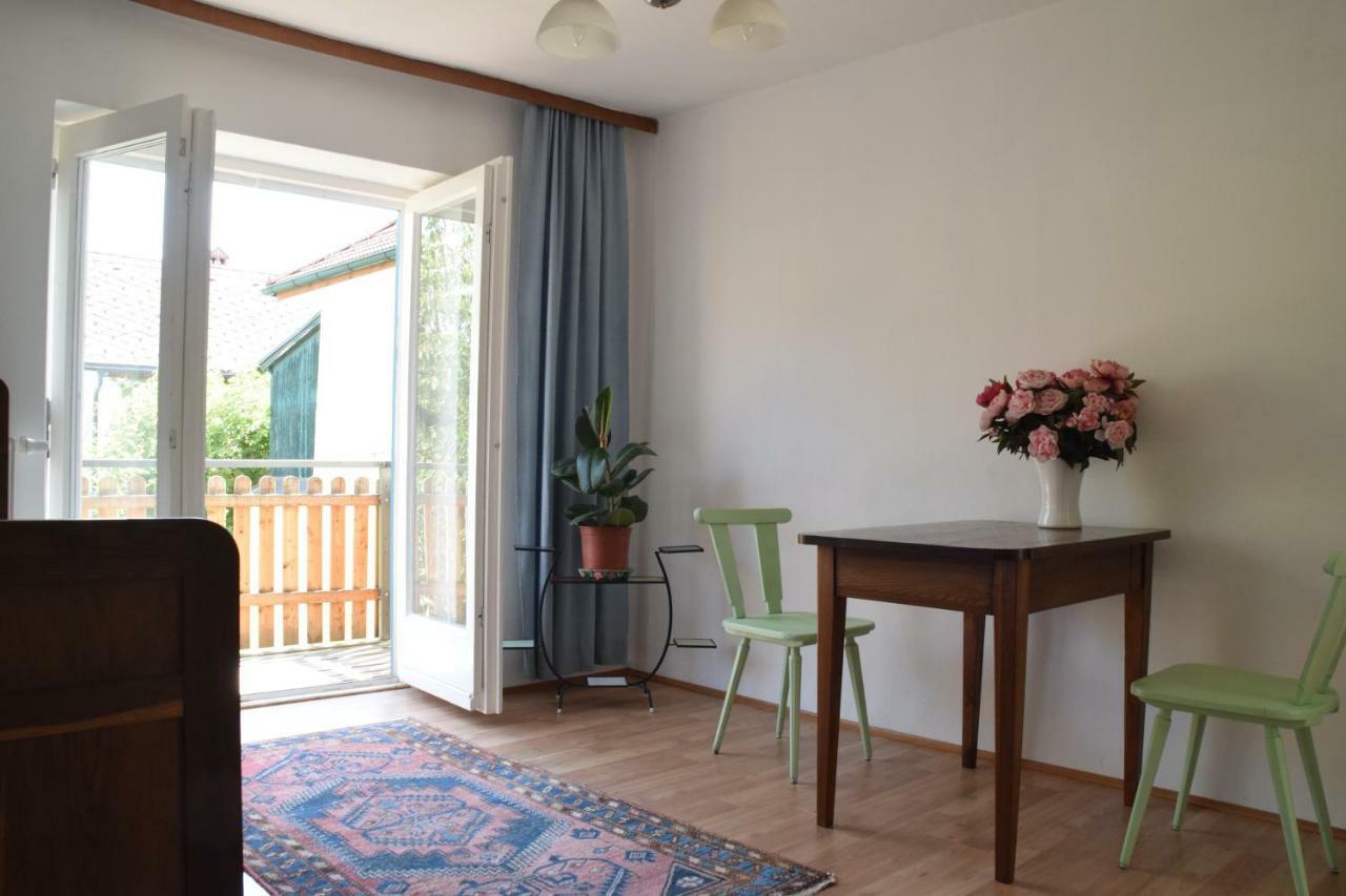 Vintage-Ferienwohnung Fuer 2 Schorfling Bagian luar foto